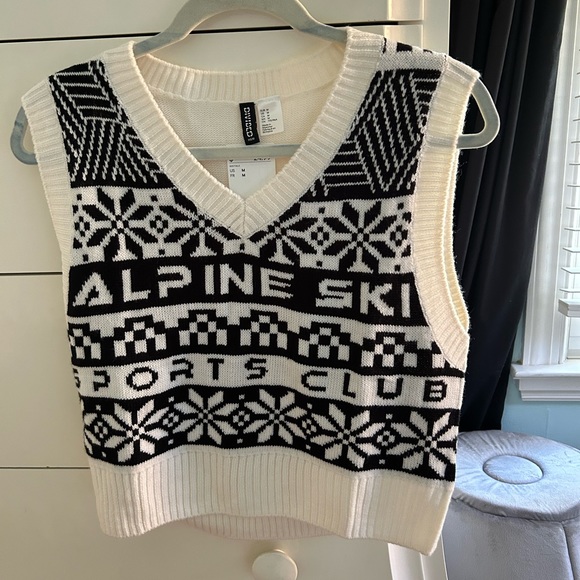 H&M black & white pattern sleeveless sweater - Picture 1 of 4
